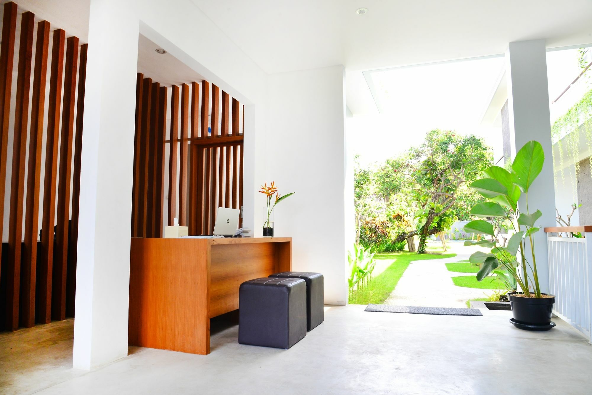 Harmony Beach Suite Семиньяк Экстерьер фото